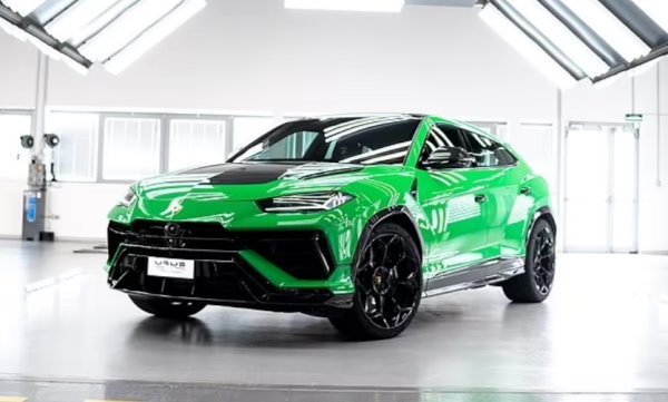 Цена - 260 000 лири

Откраднат от: Белведере, Лондон